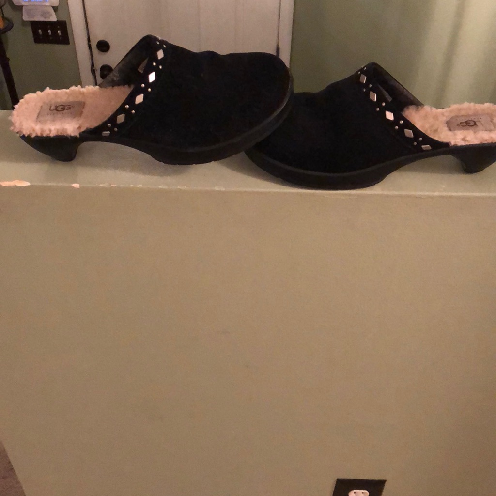Authentic Ugg Clogs